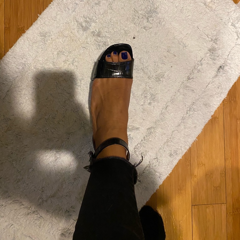 ESPRIT Black Sandals size 7.5M 2.5- 3inch heels - Picture 4 of 11